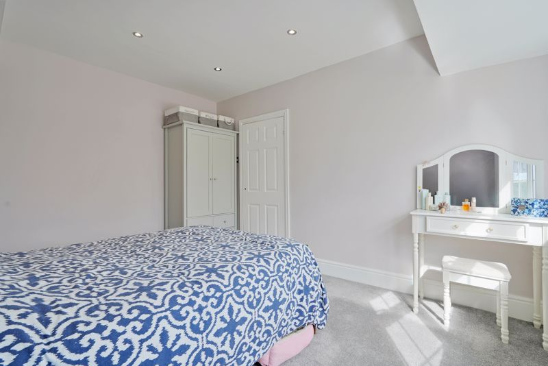 Main Avenue Totley Rise